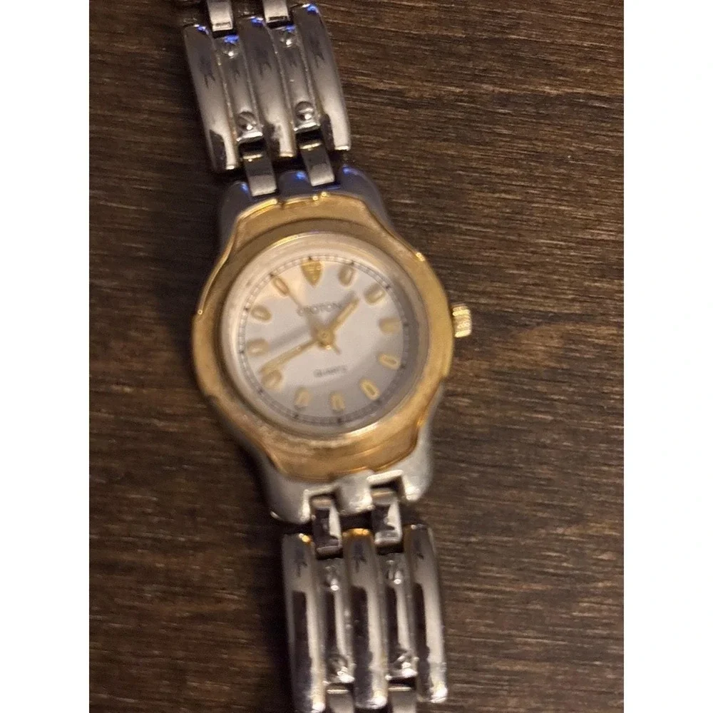 Croton Quartz Wristwatch Two-Tone‎ Bracelet Stainless Back As-Is